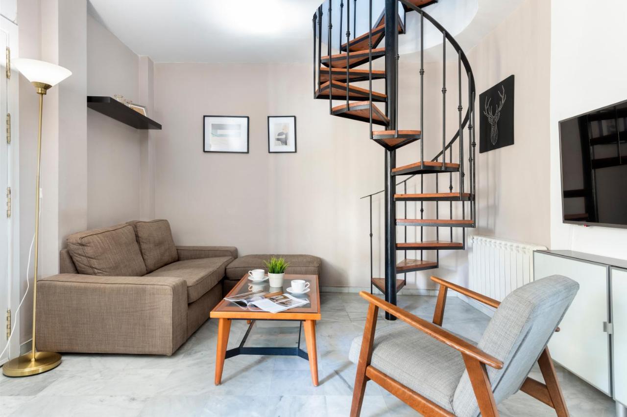 Apartamento Con Terraza En Sevilla Centro By Rent Me Exterior foto